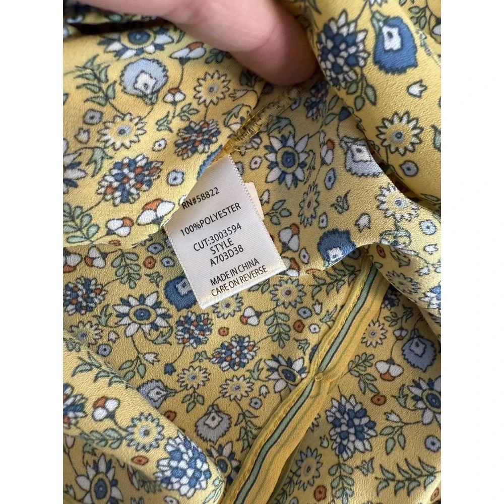 Max Studio Yellow Floral‎ Tie Front Top Medium Short Sleeve Cropped Boho Blouse